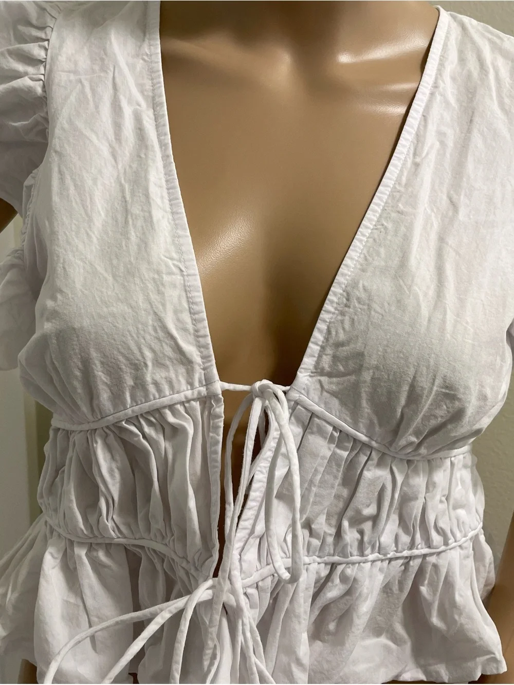 Zara White V-Neck Tie-Front Ruffle Sleeve Top